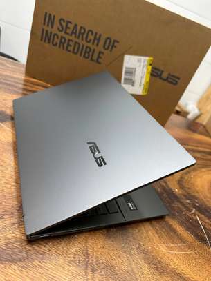 Asus Zenbook 14 Q415 M Ultra 5 Écran Tactile Oled image 5