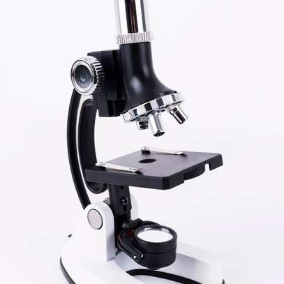 Microscope scolaire image 8