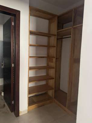 Appartement de 3 chambre lumineux a louer Almadie image 4