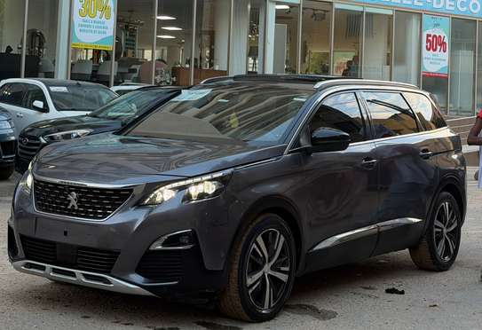 Peugeot 5008 Année: 2018 image 2