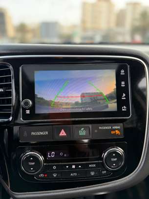 Mitsubishi outlander 2018 image 11