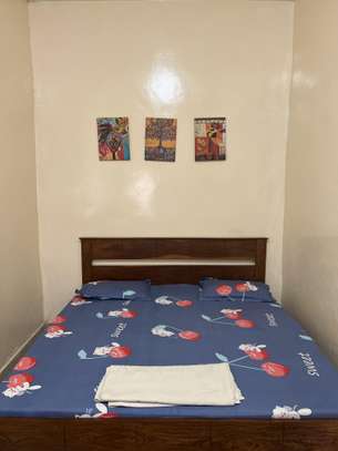 Chambre meublée image 8
