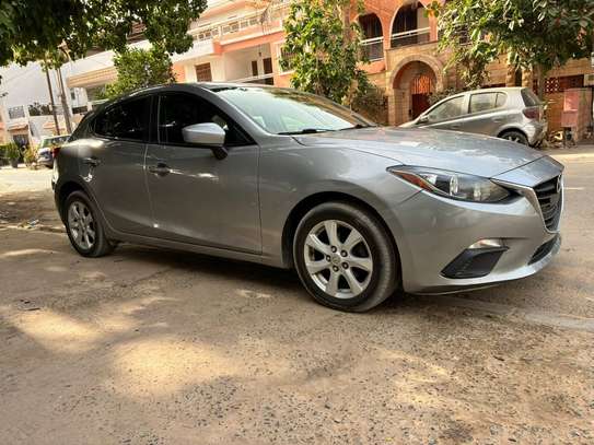 Mazda 3 image 2