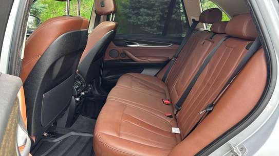 BMW X5 image 9