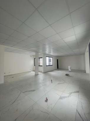 Plateau de bureaux de 160m² sur la VDN image 3