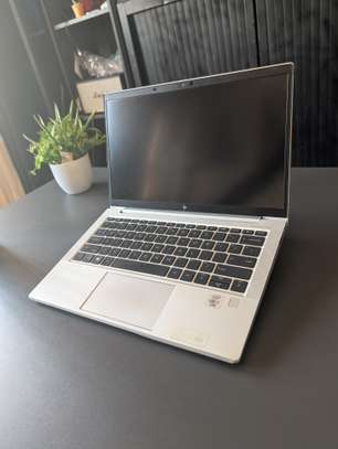 Ordinateur HP elitebook / i7 10th gen/ 512gb / 16gb image 2