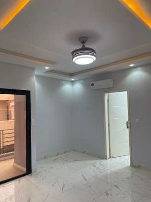 Appartement F4 spacieux, élairé et bien ventilé. image 4