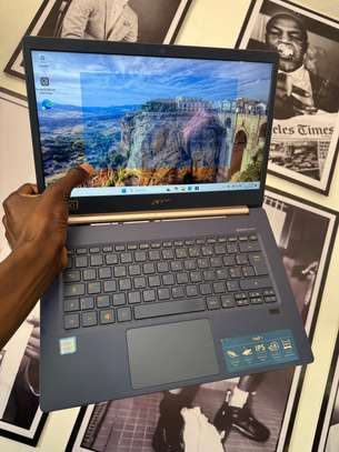 Acer tactile  i7 8th / ssd 512gb ordinateur portable image 2
