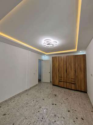 Appartement de 2 chambres et salon à sacré coeur image 2