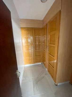 Villa de 418m2 ngor/virage image 11