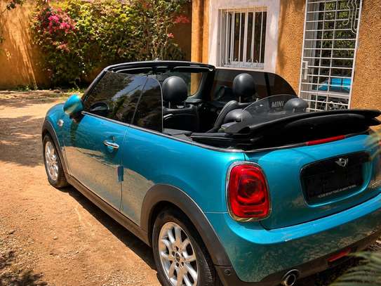 Mini Cooper Cabriolet Bleu Métallisé Faible Kilométrage image 5