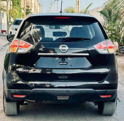 Nissan Rogue 2016 image 2