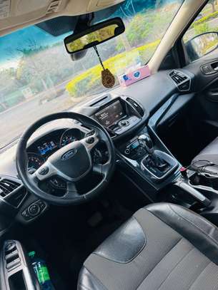 Ford Escape Titanium image 12