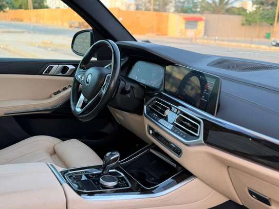 BMW X5 2019 image 8