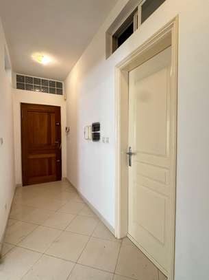 APPARTEMENT F4 A LOUER A NGOR image 8