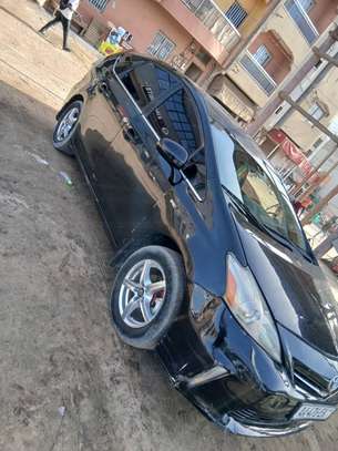 Vente TOYOTA PriusV 2012 image 2