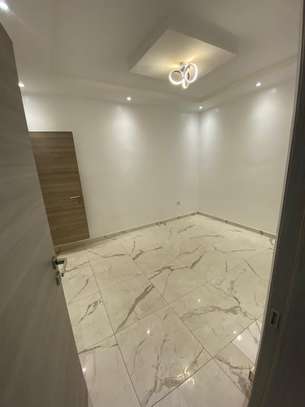 Appartement à louer à Mamelles Cité Mbackyou faye image 7