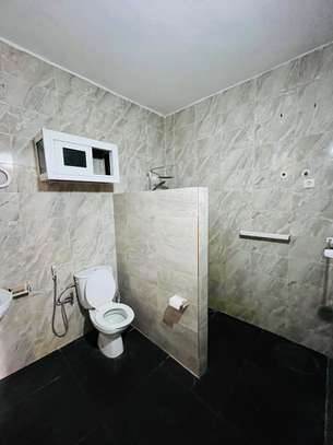 Bel appartement à la Sicap foie (cité magistrat) image 11