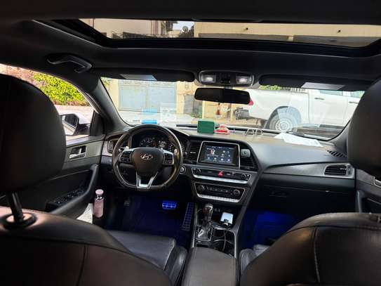 Hyundai sonata sport image 4