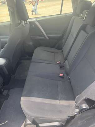 Rav4 diesel très bon état image 2
