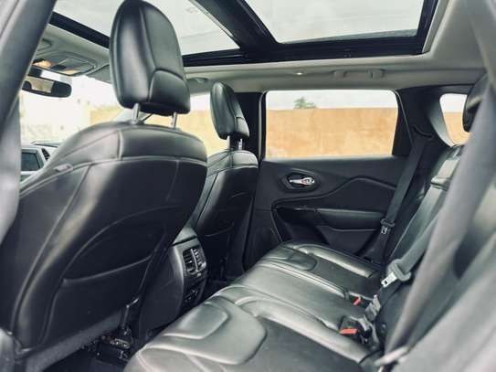 Jeep Cherokee 2019 4 cylindres limited image 10