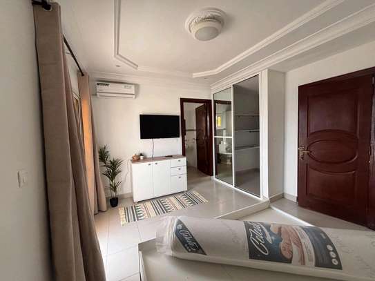 Très bel appartement F4 corniche almadies image 9