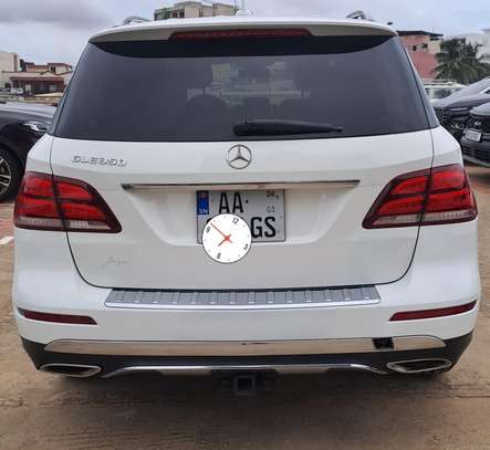 Mercedes Gle 2017 350 V6 super clean image 8