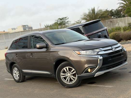 Mitsubishi outlander 2018 image 4