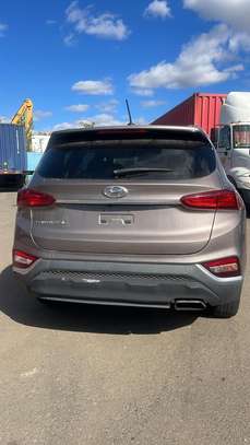 Hyundai Santa Fe 2019 image 5