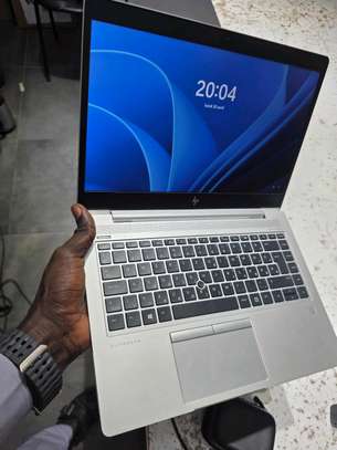 HP elitebook 745 G6 image 3