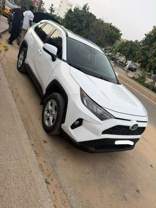 Vend Rav 4 XLE 2020 image 3