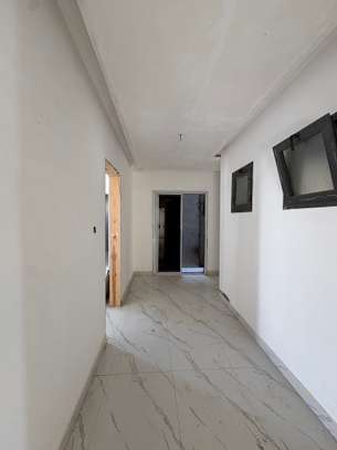 Almadies – Apparemment R+7 haut standing à vendre image 8