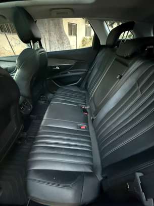 Peugeot 4008 GT line image 8