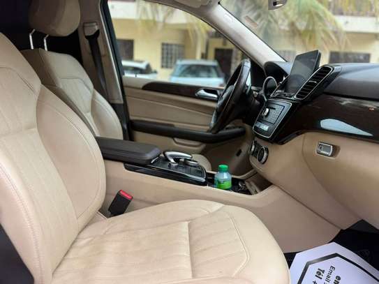 Mercedes GLE 350 4Matic 2017 SUV blanc puissant image 3