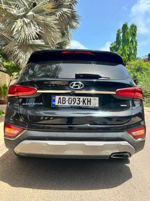 Hyundai santafe image 2