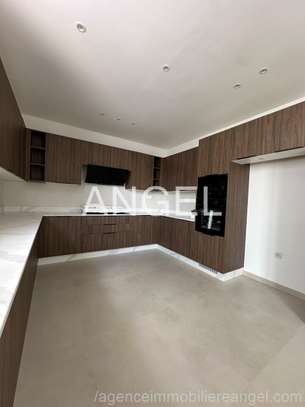 Ref_2970_GL À LOUER AUX ALMADIES- APPARTEMENT F4 image 5