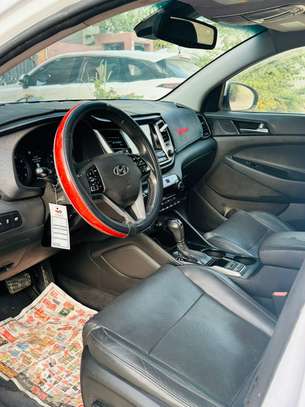 HYUNDAI TUCSON 2016 image 12
