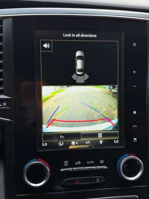 Renault sm6 image 2