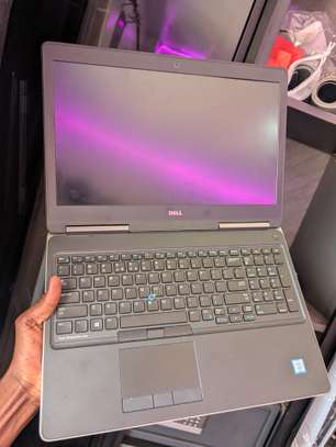 Dell xeon / NVIDIA 4gb / 32gb ram/ SSD 512gb image 2