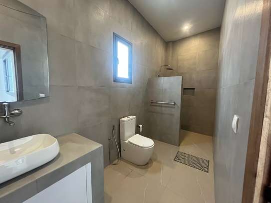 Appartement F3 neuf meublé à louer Ngaparou Drève des Belges image 10