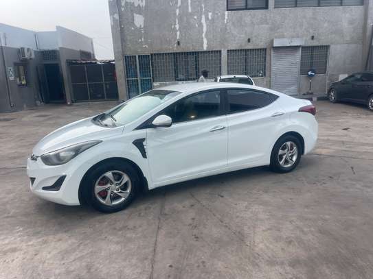Hyundai Elantra 2015 image 6