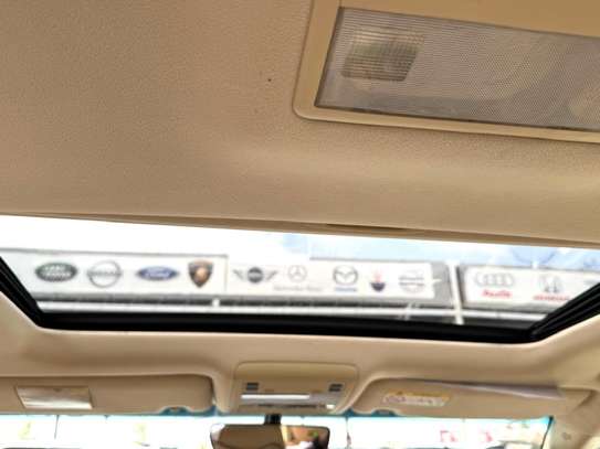 Toyota land cruiser GXR V6 image 9
