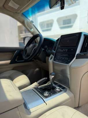 Toyota Land Cruiser V8 - Année *2021* - image 10