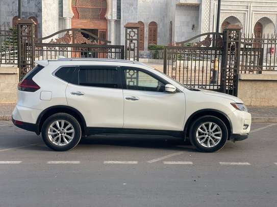 NISSAN ROGUE 2018 image 2