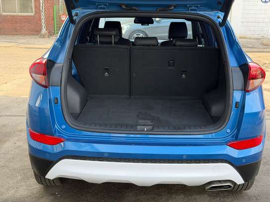Hyundai Tucson 2017 1.7 Diesel (sous douane) image 12