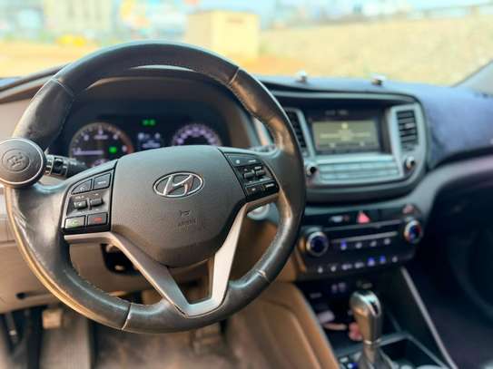 Hyundai Tucson image 10