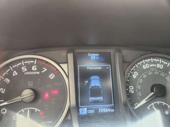 2022 Toyota  Tacoma  Double Cabine image 5