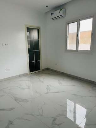 APPARTEMENT F3  NEUF à la Zone B (en face Point E) image 5