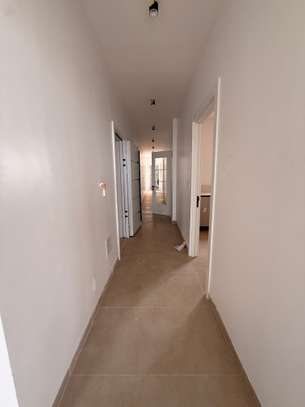 Appartement f4 neuf à vendre au point e image 5