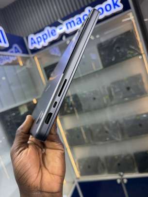MacBook Pro M4 Pro 14 Pouces Ram 24Go SSD 1To image 4